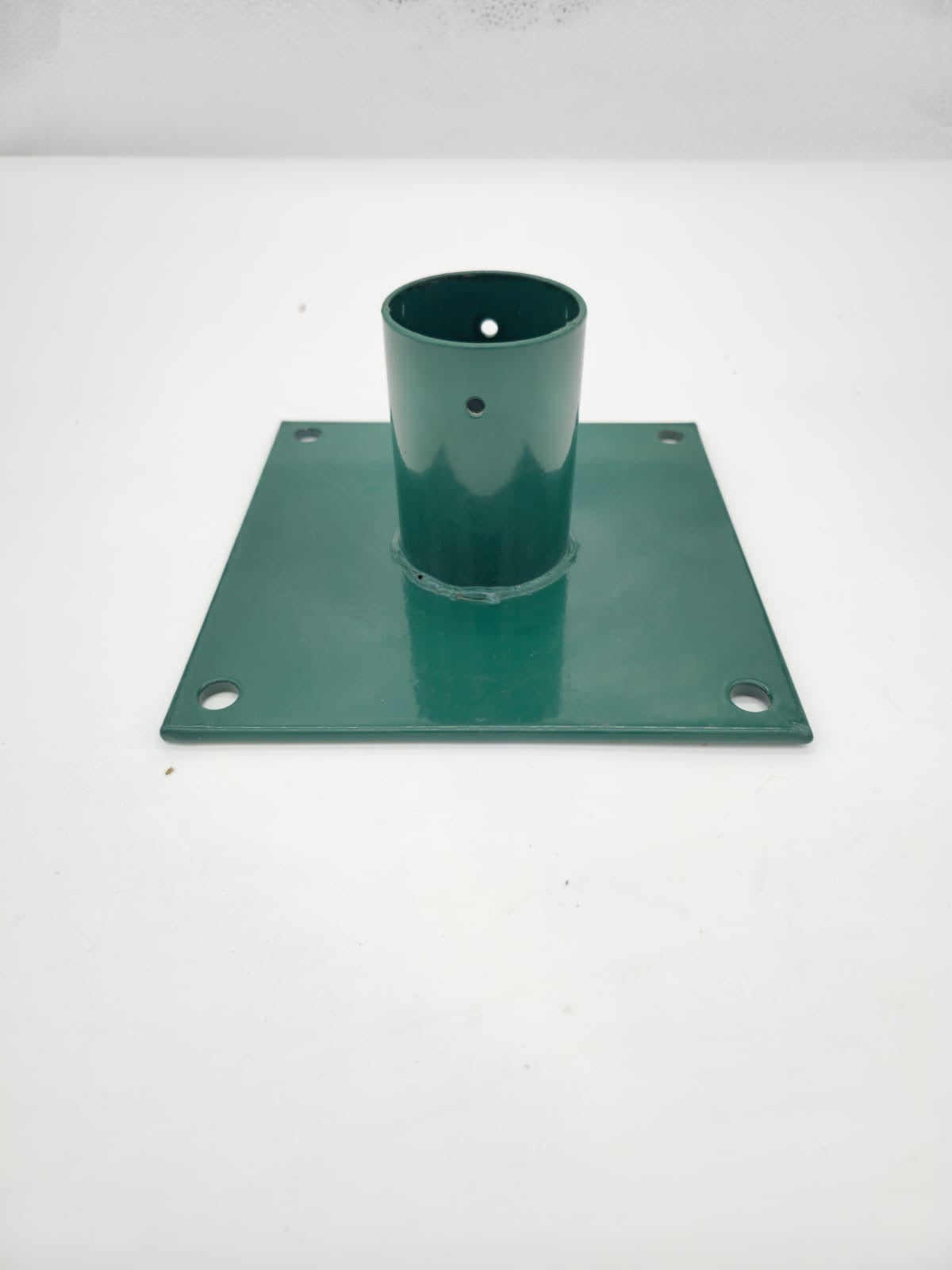 Bodenplatte verzinkt oder grün für Rundpfosten Ø 6 cm