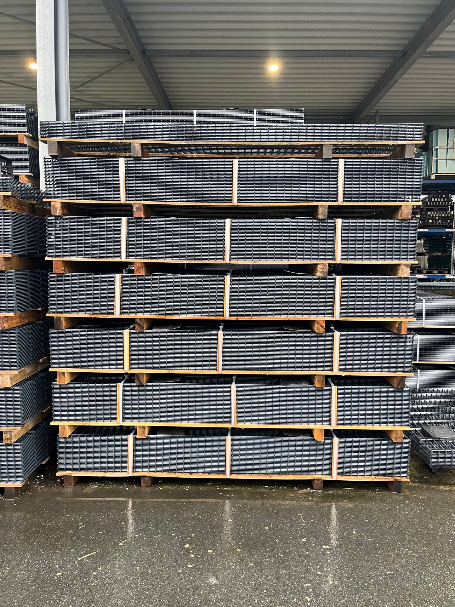 Doppelstabmattenzaun 75 m | 183 cm Höhe | 6/5/6 Anthrazit RAL 7016 | Komplettset mit Pfosten