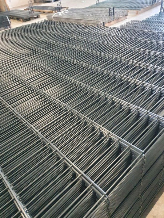 20m Zaun aus  Doppelstabmatten B Ware verz. anth. 656 / 183 Höhe