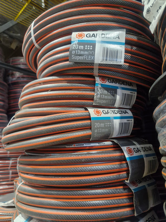 GARDENA Super Flex Gartenschlauch 20 m 13 mm (1/2") – 35 Bar Hochdruck, extrem knickfest
