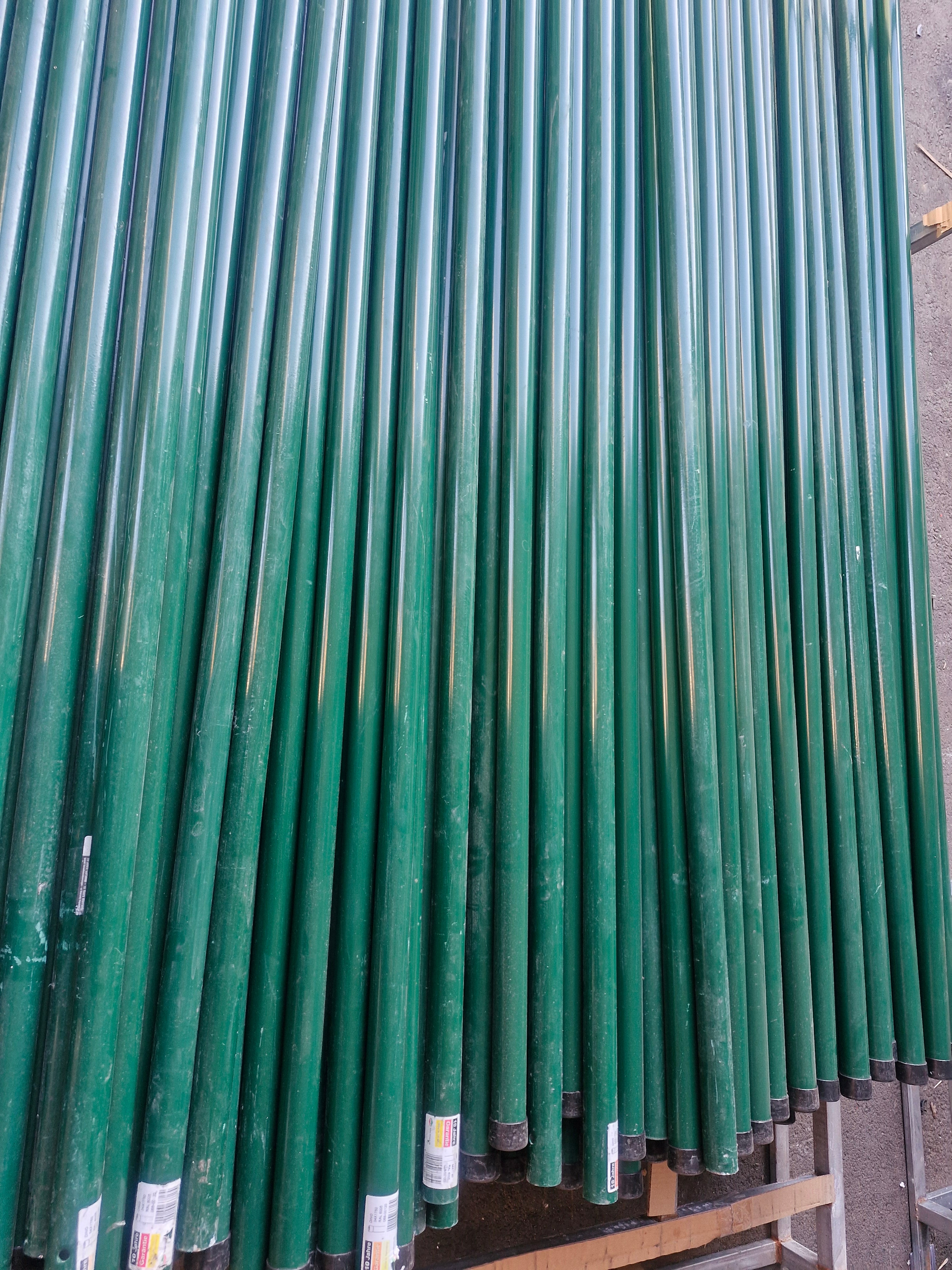 Rundpfosten 34 mm 175 cm grün verzinkt – B-Ware – Made in Germany – Restposten