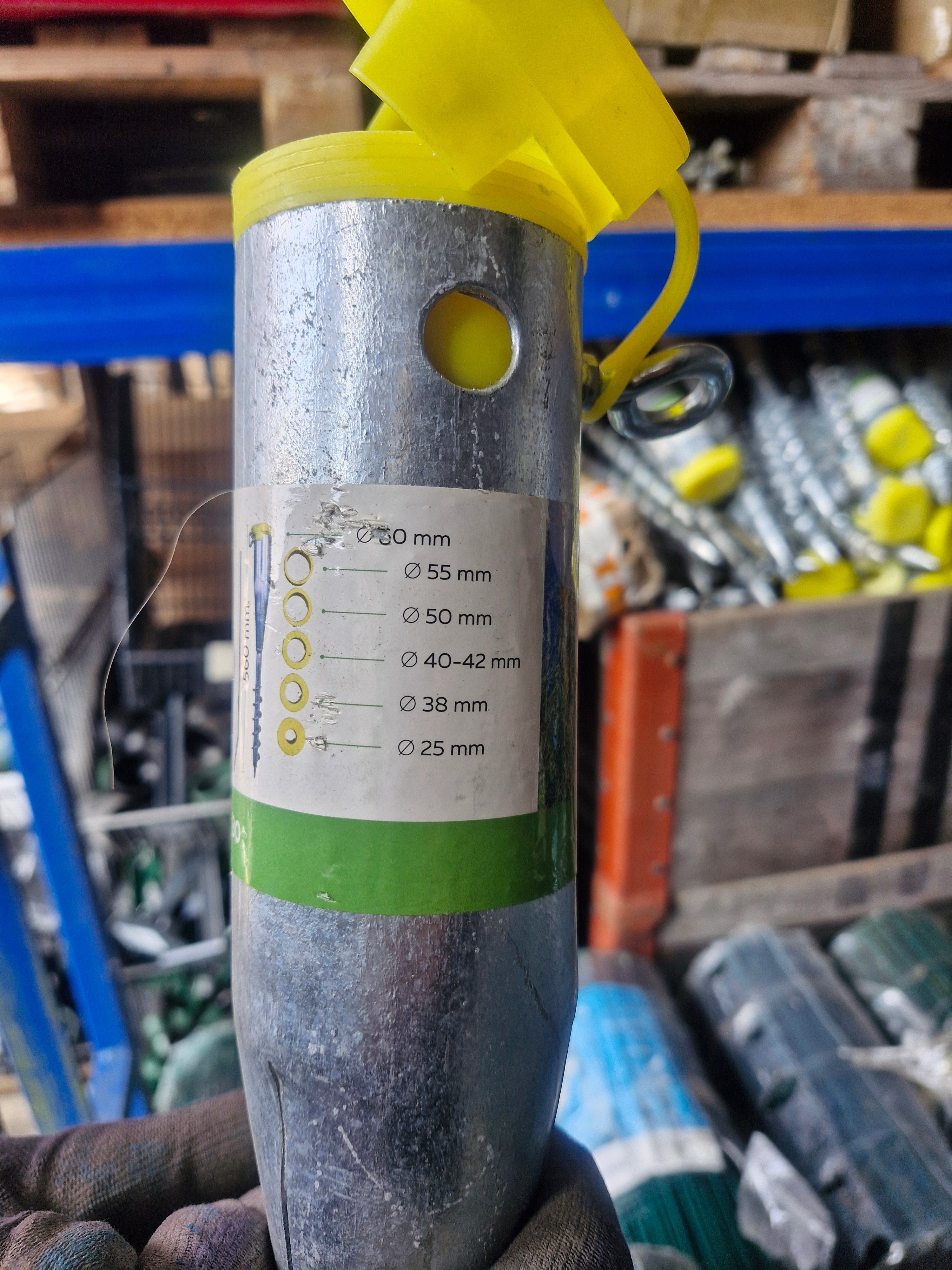 Einschraubbodenhülsen für Rohre  v Alberts für 25mm-60 mm geeignet