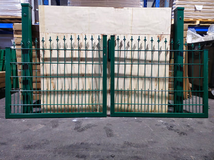 Schmucktor 3,00 m × 1,20 m – zweiflügelig – verzinkt Grün – mit LOCINOX Schloss